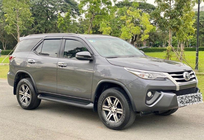 Xe Fortuner sang trọng, mạnh mẽ