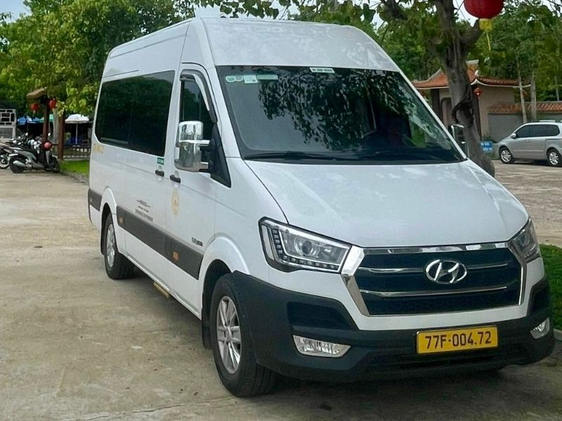 Thuê xe 16 chỗ trọn gói giá tốt